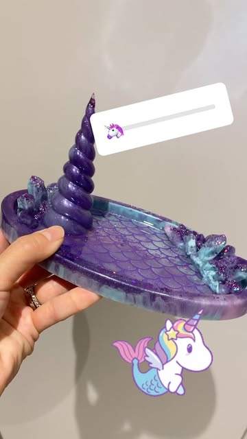 Violette Einhorn-Ablageschale aus Kunstharz